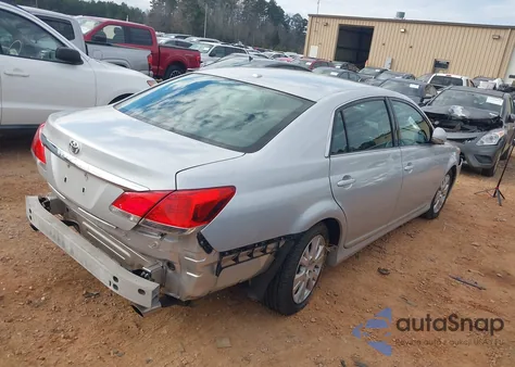 2011 Toyota Avalon z USA, uszkodzony, nr VIN 4T1BK3DB1BU382093